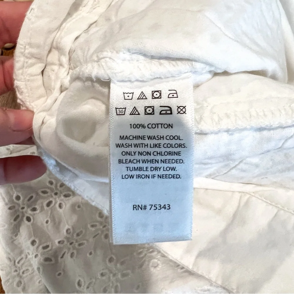 NWT Cynthia Rowley Eyelet Shorts - Picture 5 of 6